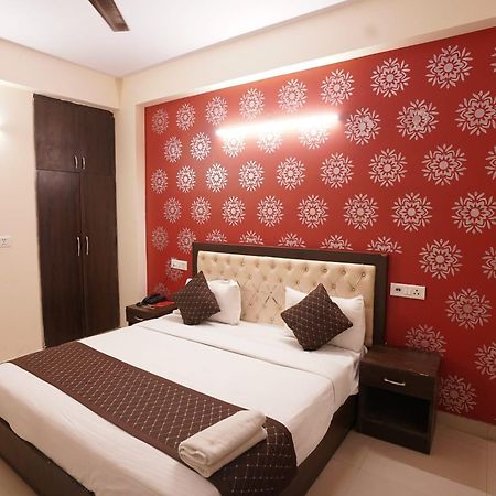 Hotel Tourist Palace New Delhi Extérieur photo