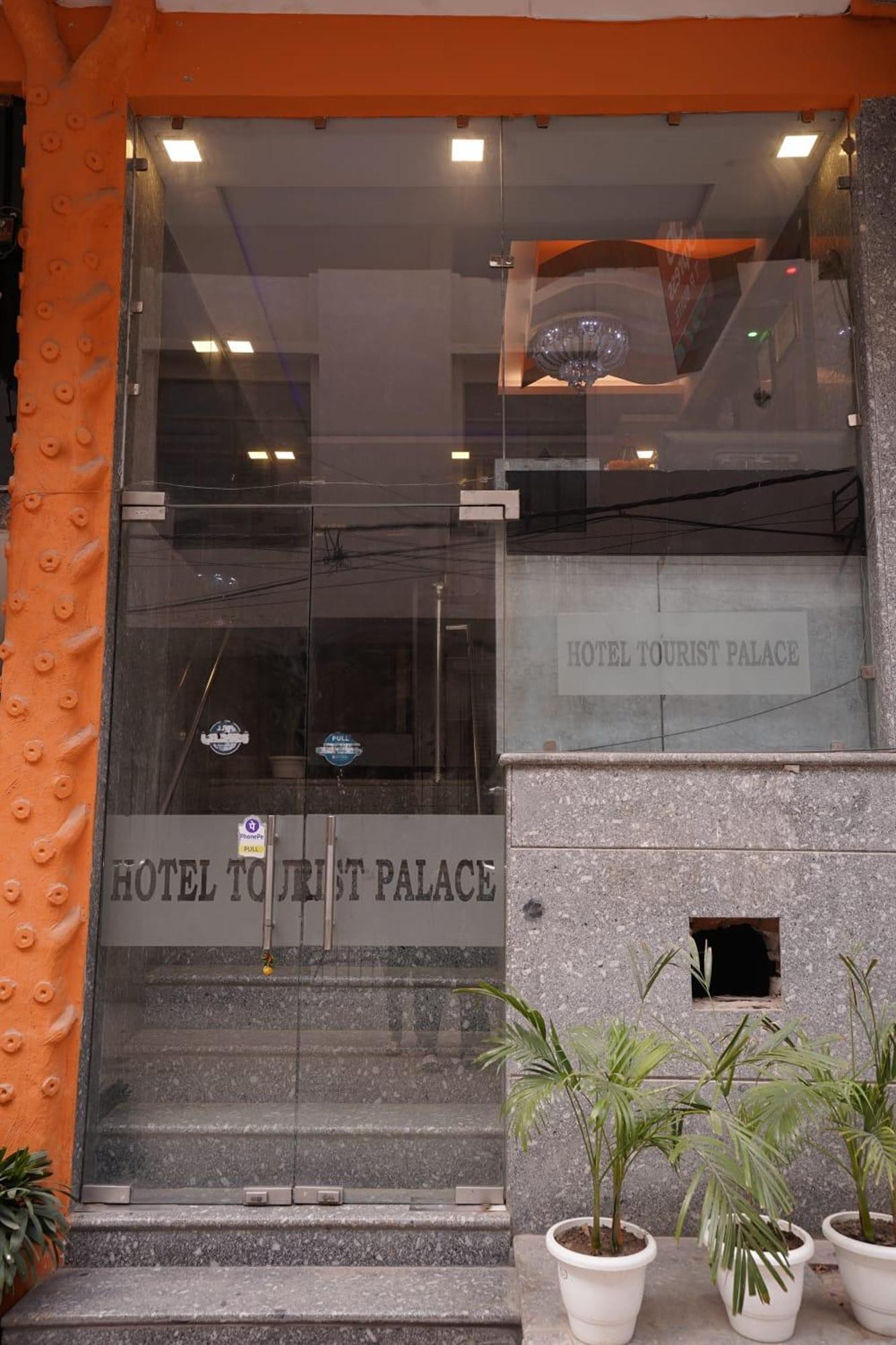 Hotel Tourist Palace New Delhi Extérieur photo
