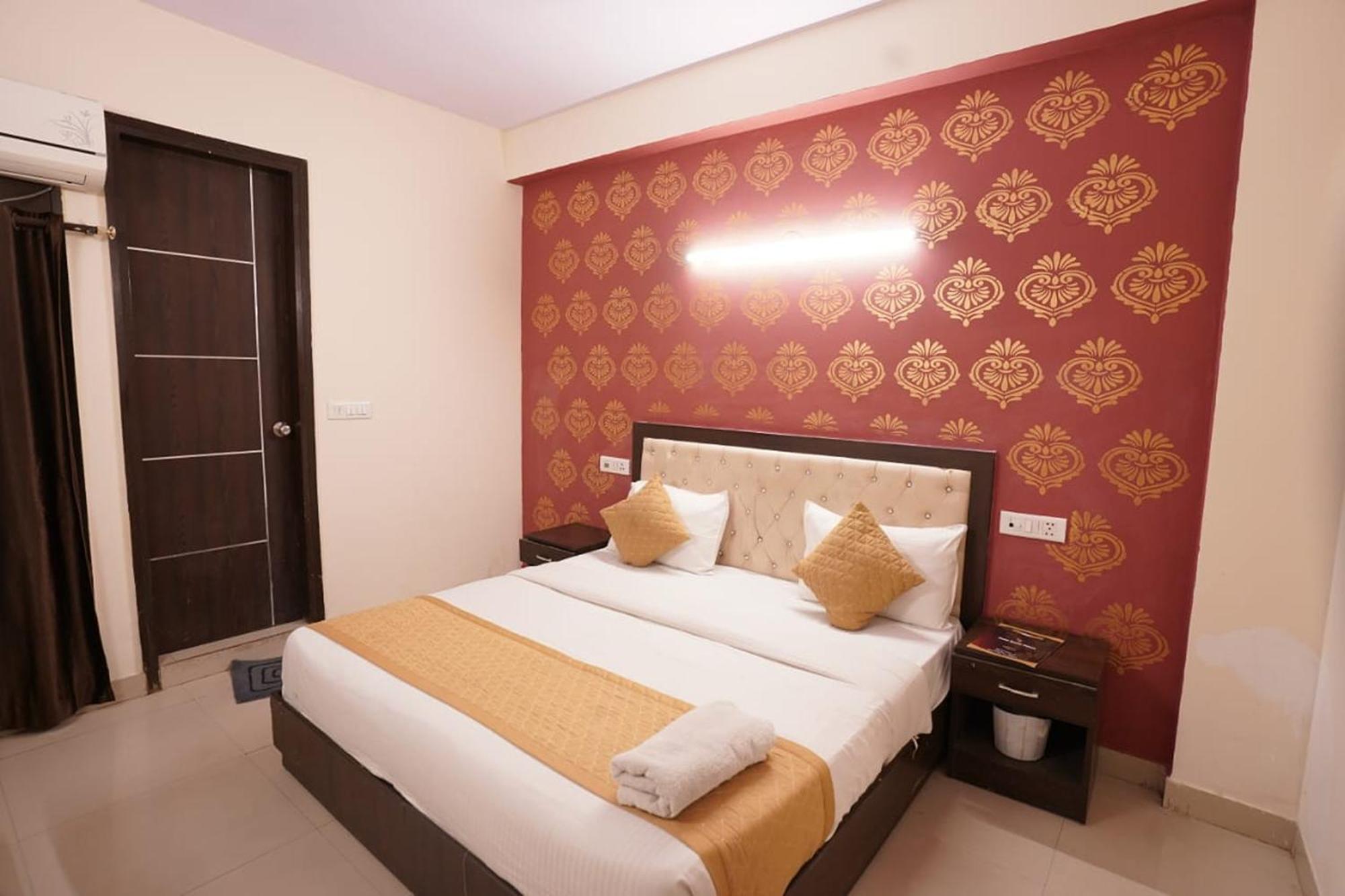 Hotel Tourist Palace New Delhi Extérieur photo