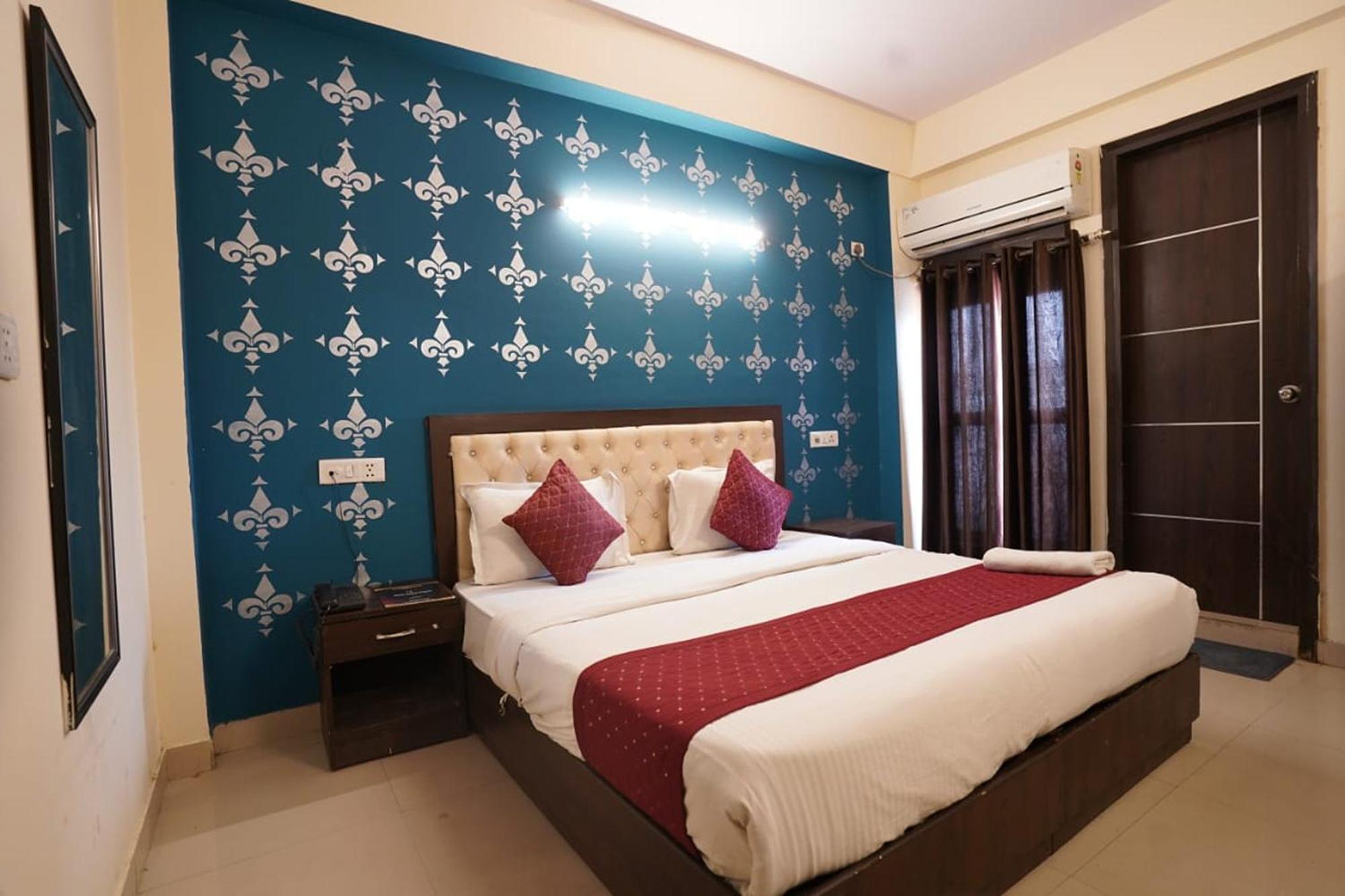 Hotel Tourist Palace New Delhi Extérieur photo