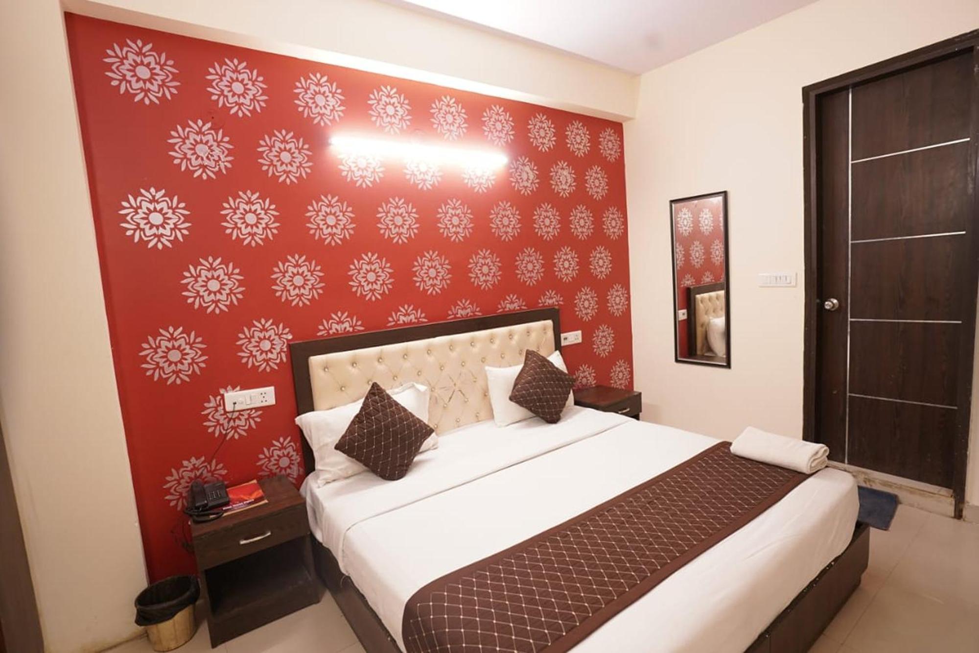 Hotel Tourist Palace New Delhi Extérieur photo