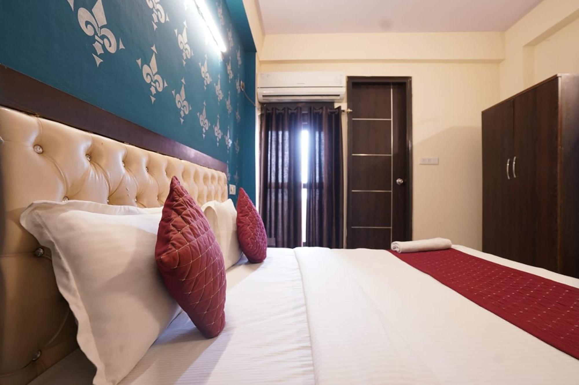 Hotel Tourist Palace New Delhi Extérieur photo