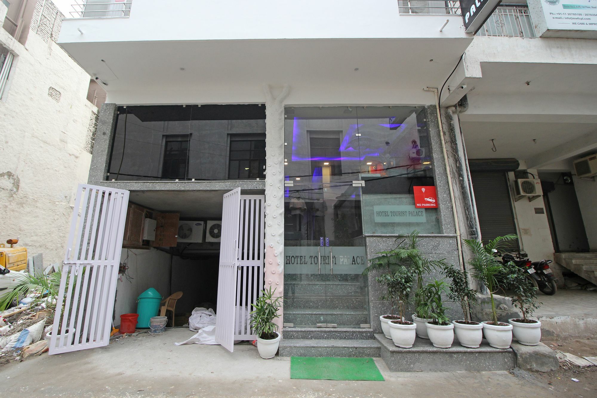 Hotel Tourist Palace New Delhi Extérieur photo