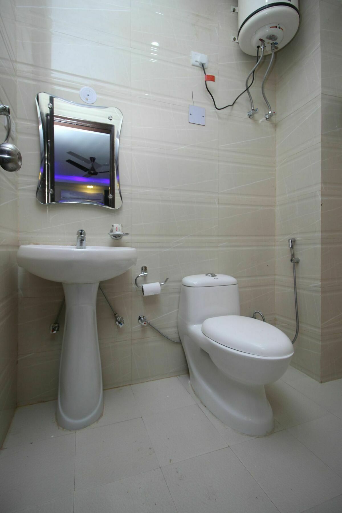 Hotel Tourist Palace New Delhi Extérieur photo